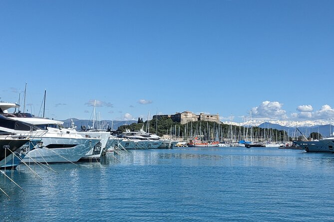 2 Hour Walking Tour in the Old Town of Antibes - Provençal Market in ten colorful minutes