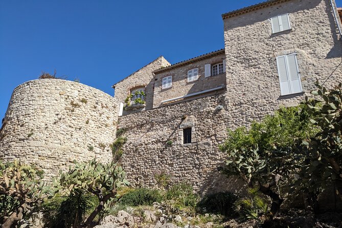 2 Hour Walking Tour in the Old Town of Antibes - Small groups, timing, and practical value