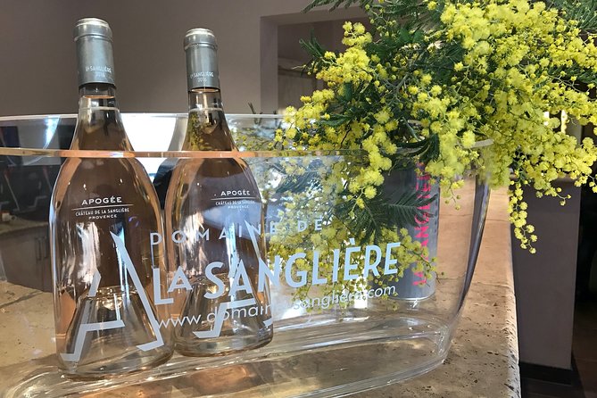 4x4 tour in a winery followed by a tasting - Provencal snacks make the tasting work better
