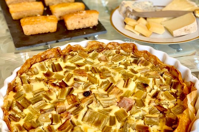 An Unforgettable Gourmet Morning in Nice - A French breakfast behind an apartment door