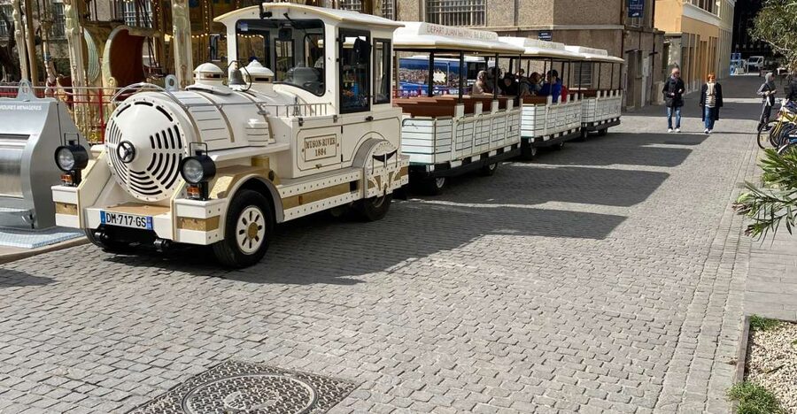 Antibes: 2-Way Little Train of Antibes Tour to Juan-les-Pins - Antibes and Juan-les-Pins in One Compact Ride