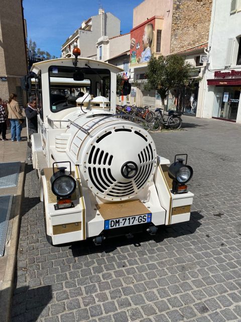 Antibes: 2-Way Little Train of Antibes Tour to Juan-les-Pins - Timing, Crowding, and Heat