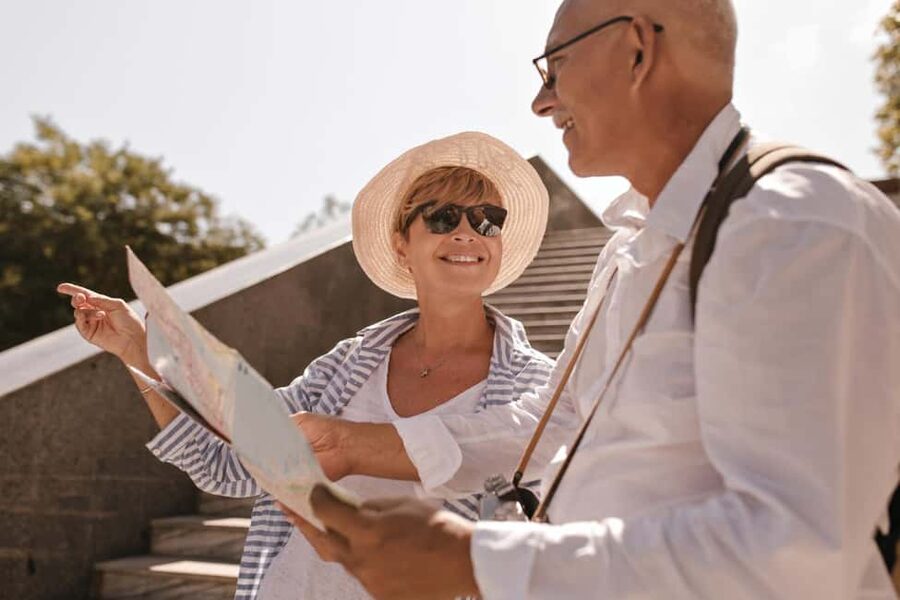 Antibes: Express Walk with a Local in 60 minutes - Key points to know before you book
