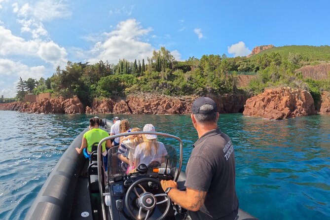 Boat excursion - Cannes Esterel Coves Insight – 1H30 - Port la Galère from the water