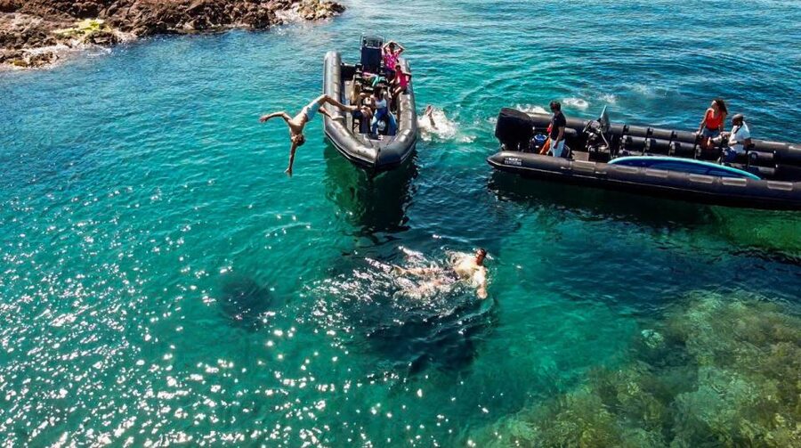 Cannes: 2.5-Hour Esterel Calanques Boat Excursion - Architectural sights along the coast