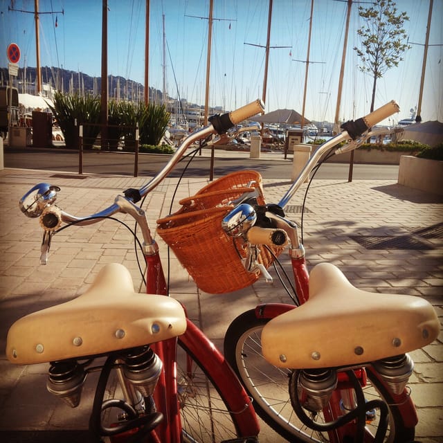 Cannes: Bike Rental - The Croisette: Cannes’ most natural first ride