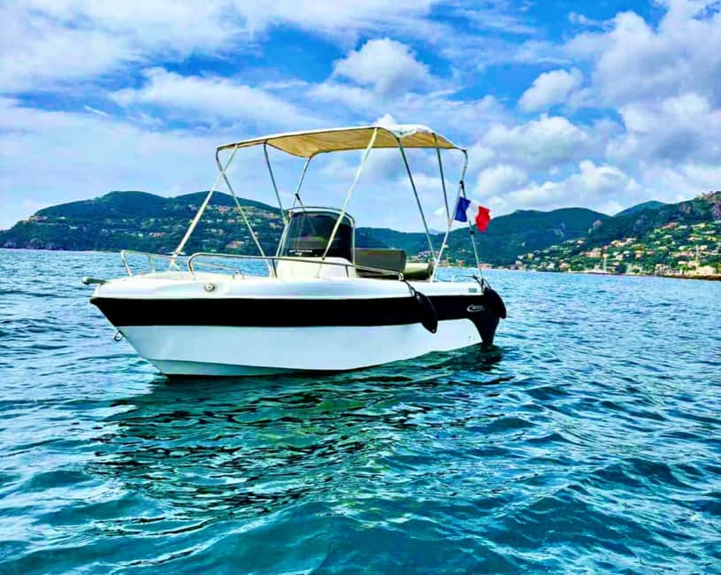 Cannes: Boat trip without a license to the Lerins Islands - Starting at the flags in Cannes Marina