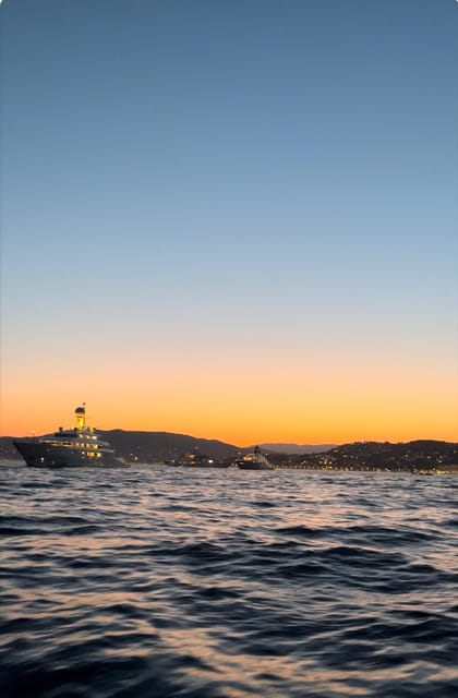 Cannes: Fireworks at Sea - Who will enjoy this ride most