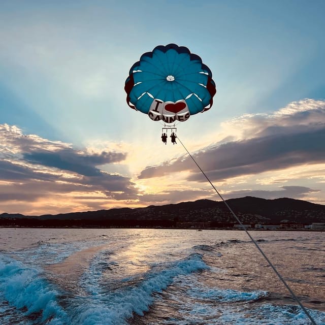 Cannes: Parasailing Experience for Couples, Family & Friends - Key points at a glance