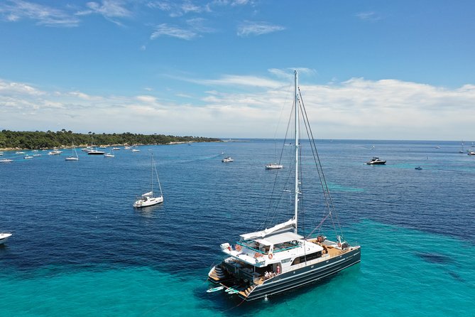 Catamaran from Cannes - Finding the boat at 20 Quai Saint-Pierre
