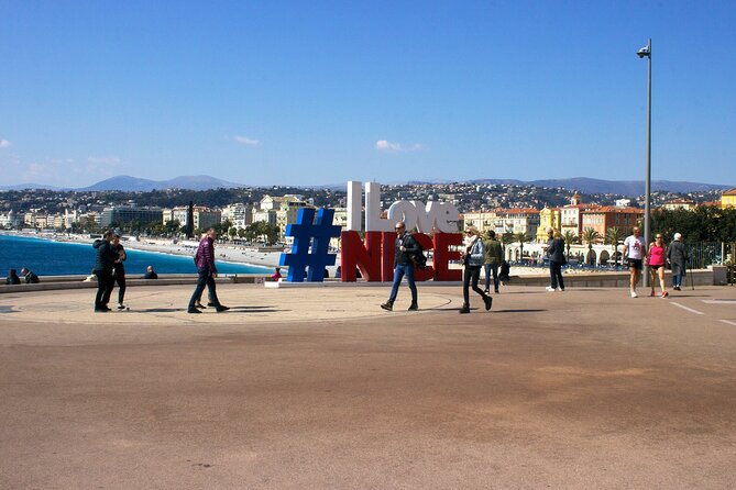 Discovery of the city of Nice by electric Méhari - From the Promenade des Anglais to Place Masséna