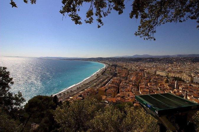 Discovery of the city of Nice by electric Méhari - Who should book this ride