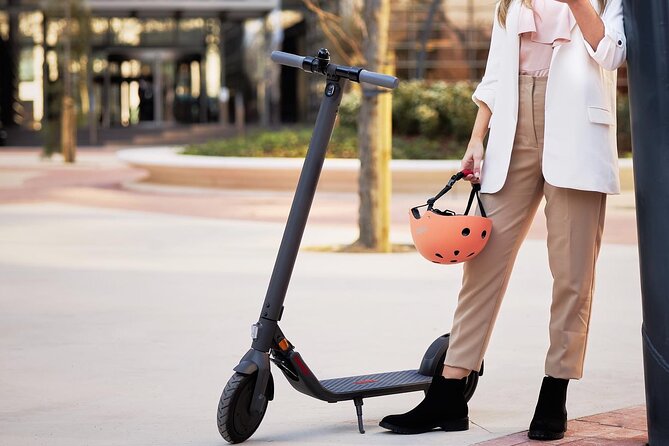 Electric Kick scooter Rental in Nice - What to bring and what to check