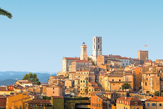Excursion Van > Cannes > Nice > Eze Village > Monaco Monte-Carlo - The private van is both the strength and the limit