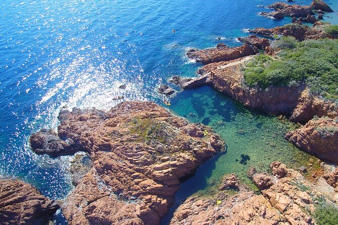 Excursions Palmée excursion discovered of Estérel and its islands! - Why the Estérel coast is best seen from a boat