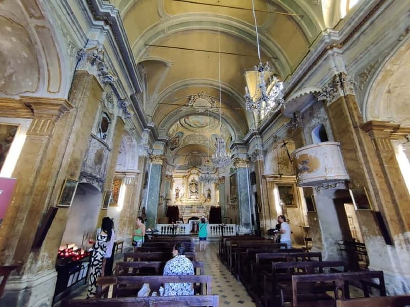 Èze: Walking Tour with a Local Guide - Chapelle Sainte-Croix and Èze’s religious character