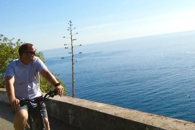 Fantastic Villefranche's Bay & Cape - E-Bike Tour from Nice - Villefranche-sur-Mer and its sixteenth-century citadel
