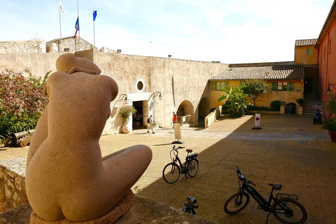 Fantastic Villefranche's Bay & Cape - E-Bike Tour from Nice - The Cocteau chapel and the Rue obscure