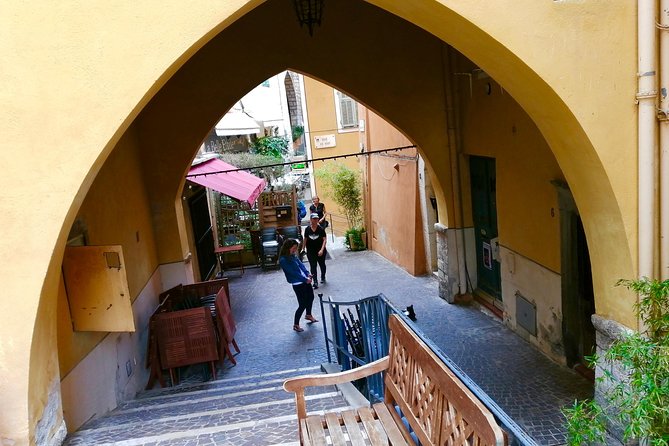 Fantastic Villefranche's Bay & Cape - E-Bike Tour from Nice - A snack by the water