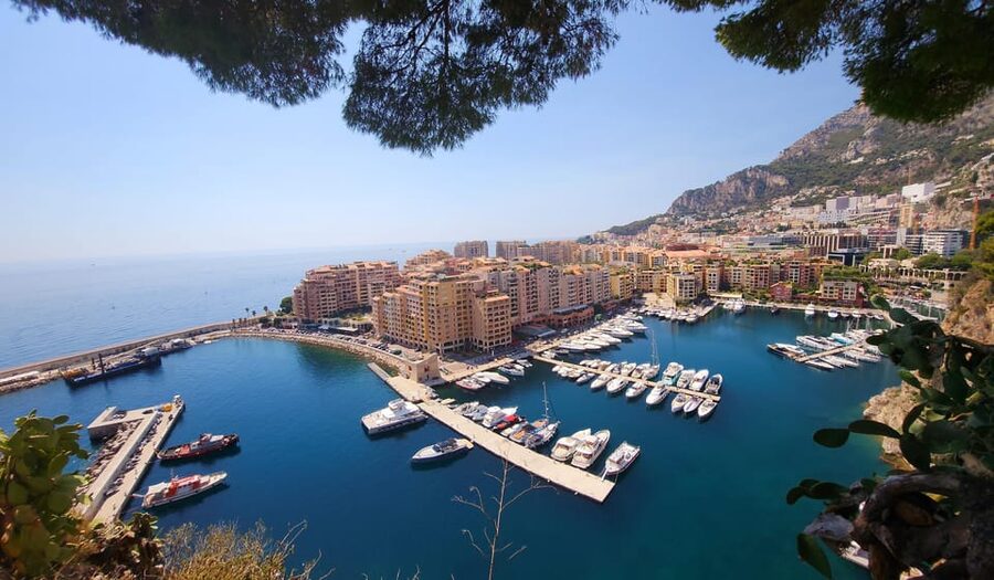 From Nice & Antibes: Monaco & Eze Tour with Hotel Pickup - Èze: a steep village above the sea