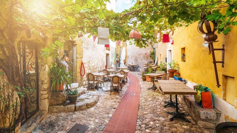 From Nice: Eze, Monaco and Monte Carlo Half Day Tour - Leaving Nice for Villefranche and Cap Ferrat