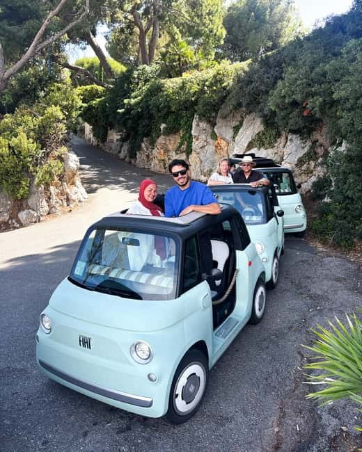From Nice: follow a guide in an electric car along the French Riviera! - Saint-Jean-Cap-Ferrat is the photo-stop finale