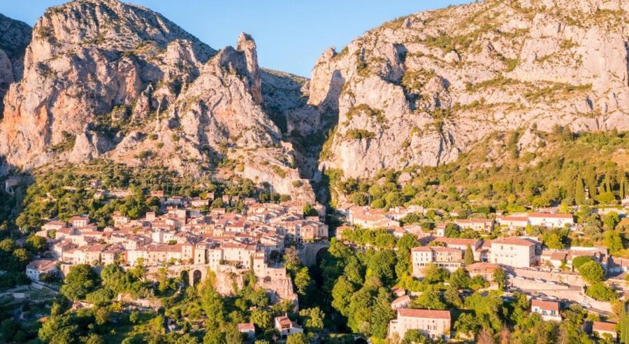From Nice: Gorges du Verdon Guided Tour - Leaving Nice through the Gorges du Loup