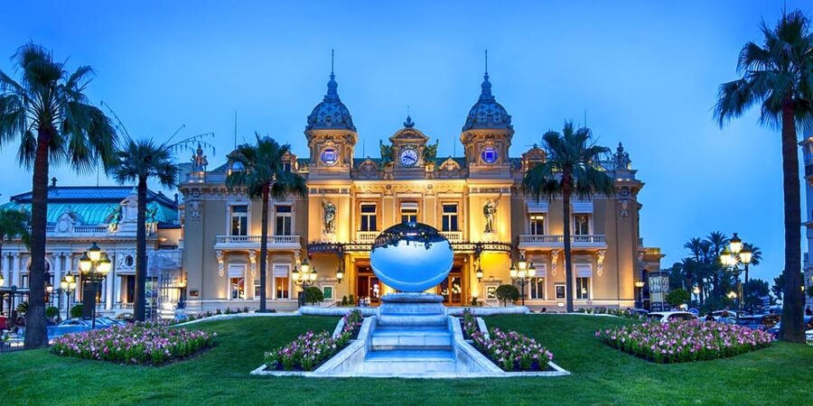 From Nice: Monaco Night Tour - Choosing dinner near the beach or casino square