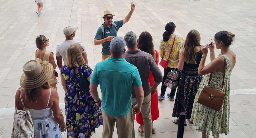 Guided tour of Monaco in 2 hours - Meeting at Casino Square