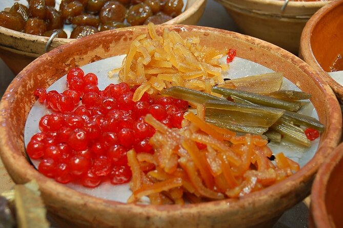 Half-Day Walking Food Tour in Nice with Lunch - Lunch in the Old Town, with local rose
