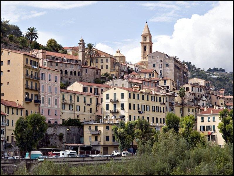 Italian Coast & Market: Full-Day Small Group Trip - How the timing shapes your day