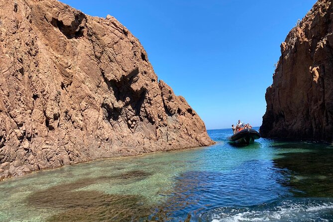 Nautical excursion - Cannes-St Tropez - The Esterel’s red rocks and sheltered coves