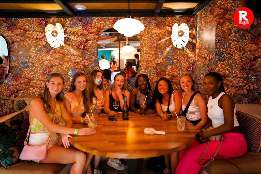 Nice: 4 Bar, 1 Club Riviera Bar Crawl Party with Free Shots - Who should book this Nice bar crawl?