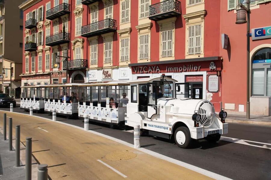 Nice: A gentle ride on a little electric train with a panoramic view - A gentle introduction to Nice from the Promenade des Anglais