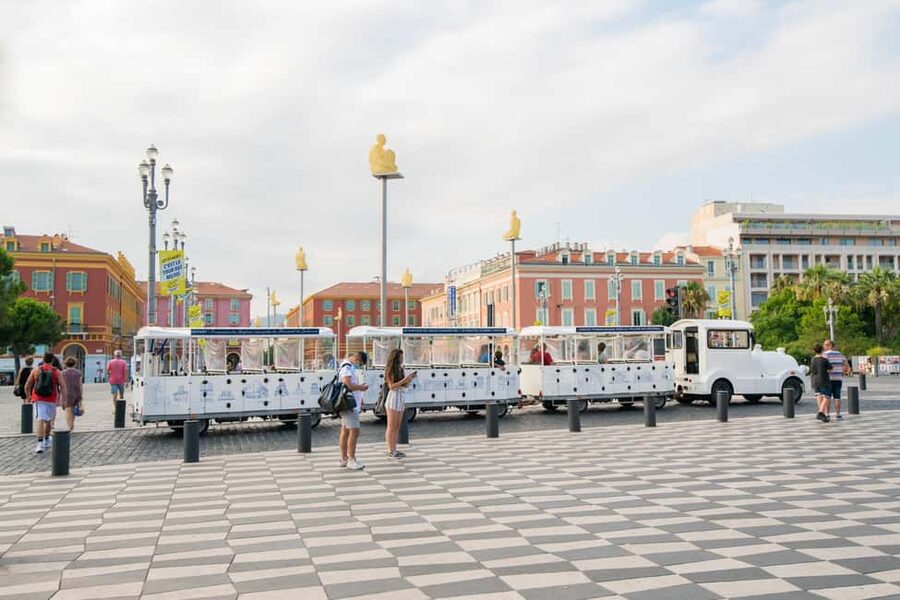 Nice: A gentle ride on a little electric train with a panoramic view - Access, comfort, and simple rules