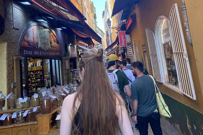 Nice Food Tour: Food Tastings & Local Wine Experience in Nice - Gelato finishes the route in the Old Town