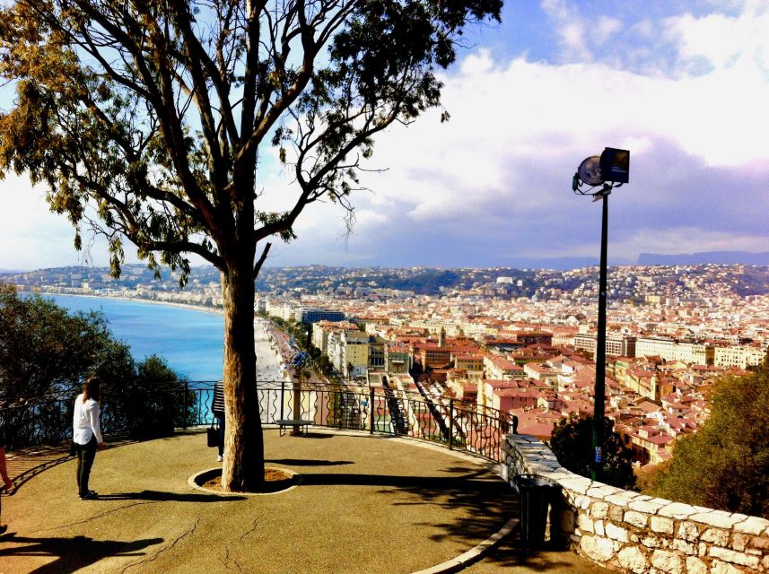 Nice: Old Town Treasures Walking Tour - The guide makes the difference