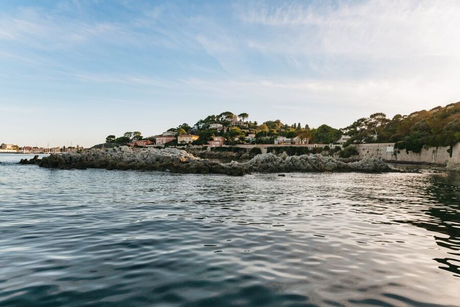 Nice: Private Sunset Tour on Solar Powered Boat - What an 80-minute sunset feels like
