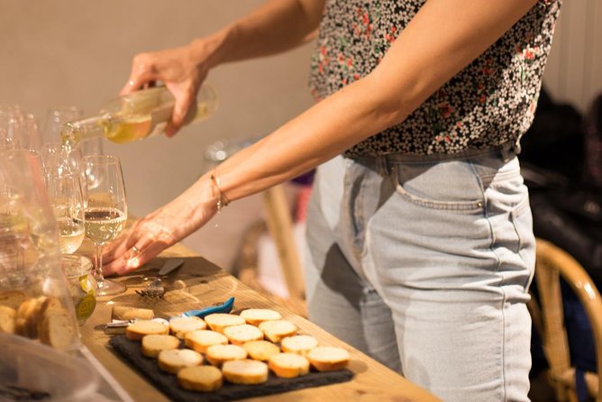 Nice Small-Group Walking Food Tour with Local Specialties & Wine Tasting - Why the 15-person limit improves the experience