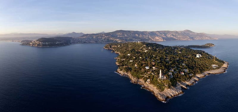 Nice: Snorkeling Speedboat Tour in Villefranche Bay - One hour of snorkeling in the bay