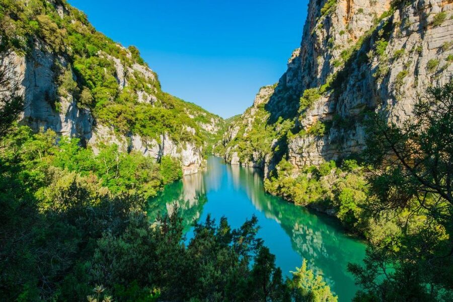 Nice: The Gorges du Verdon and Ste Croix Lake Full-Day Tour - Castellane, a small town with a big setting