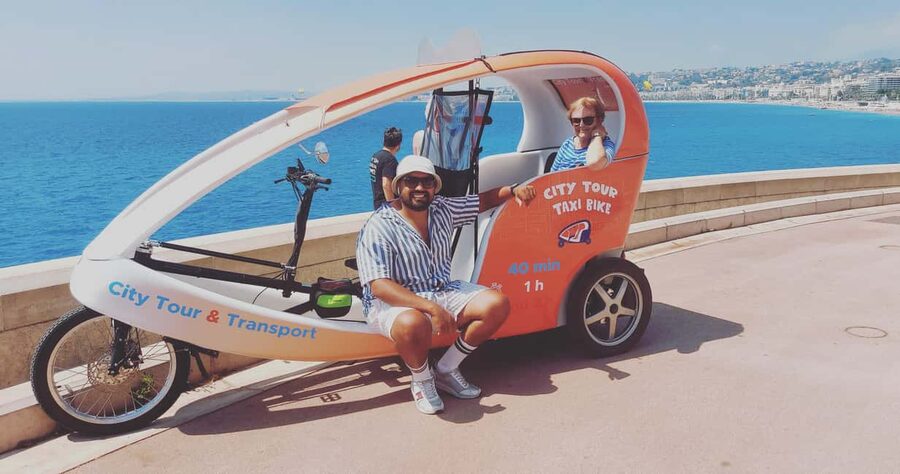 Nice : Visite privé 1H en Vélotaxi avec un guide local. - Languages, comfort, and access