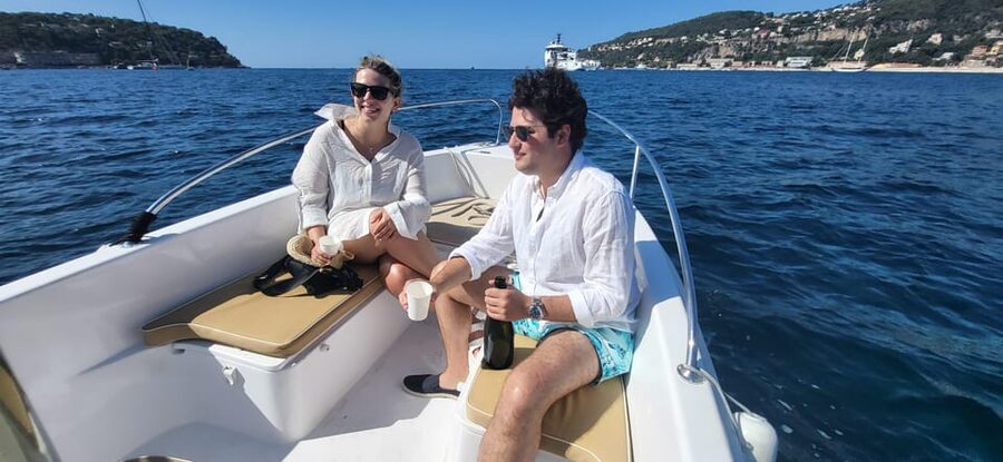 Nice: Visite privé en Bike & Boat 3h Villefranche-Cap ferrat - What the guide service adds
