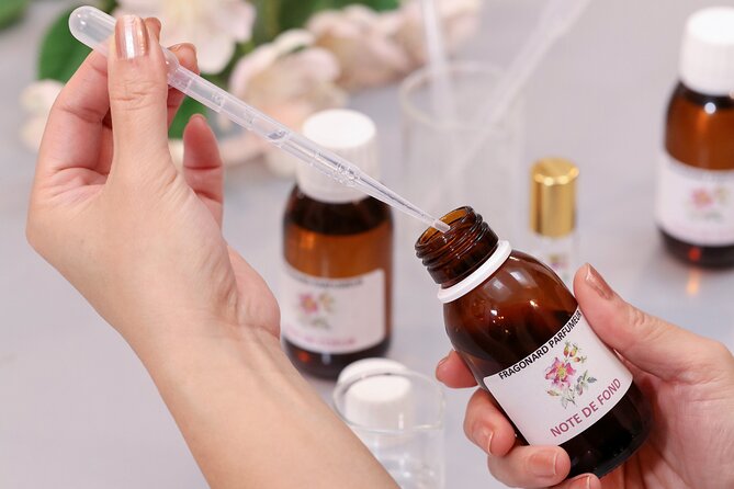 Perfume Making Class and Guided Visit of Fragonard in GRASSE - The 15-minute scent workshop