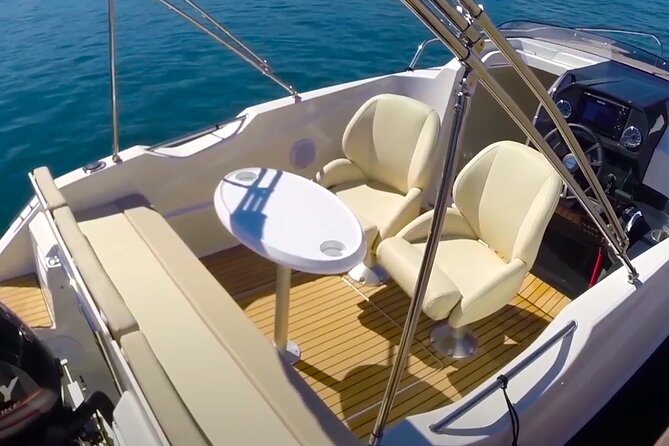 Private Boat Tour from Nice to Monaco, boat tour Nice - A private guide who keeps the day flexible