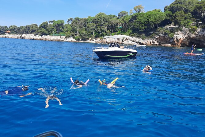 Private cruise to Cap d'Antibes and the Lérins Islands by sailboat - Swimming, snorkeling, and paddleboarding