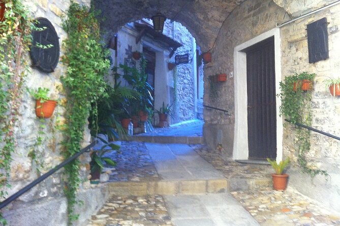 Private Day Trip Italian Riviera - What the Private Format Changes