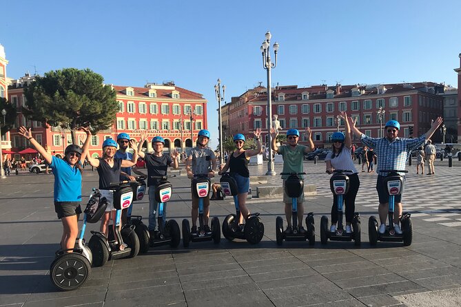 Private Sightseeing Tour Segway Nice - Discovery of the city or Big Tour - A small Statue of Liberty on the French Riviera