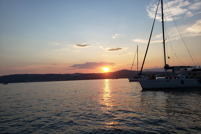 Private Sunset Cruise in Juan les Pins - Why this private catamaran works best at sunset