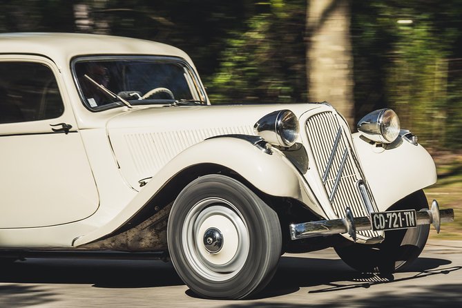 Private tour by private car: Grasse, Cannes, Antibes - Fragonard and the work behind a bottle of perfume